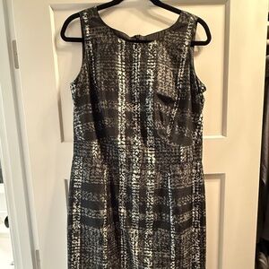 Like New Burberry Black and White Check Dress US Size 10
